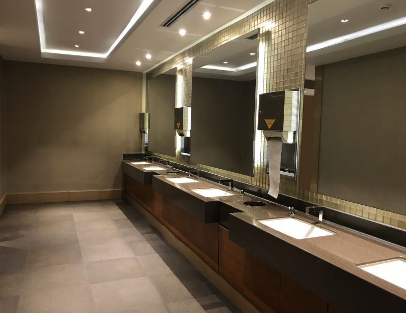 Elegant Mirror and Lighting